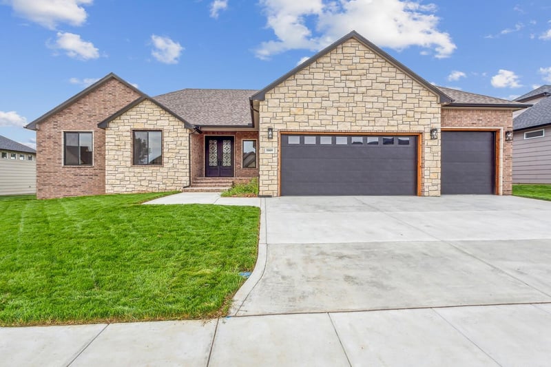 5009 N Remington St, Bel Aire, KS 67226