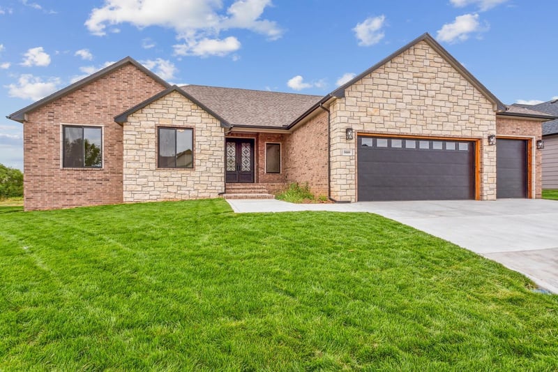 5009 N Remington St, Bel Aire, KS 67226