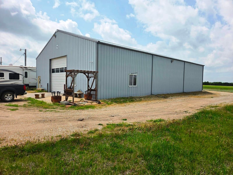 1885 Upland, Marion, KS 66861