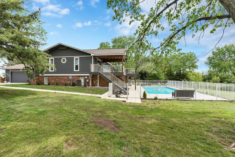 5836 S Killdeer Ln, Viola, KS 67149