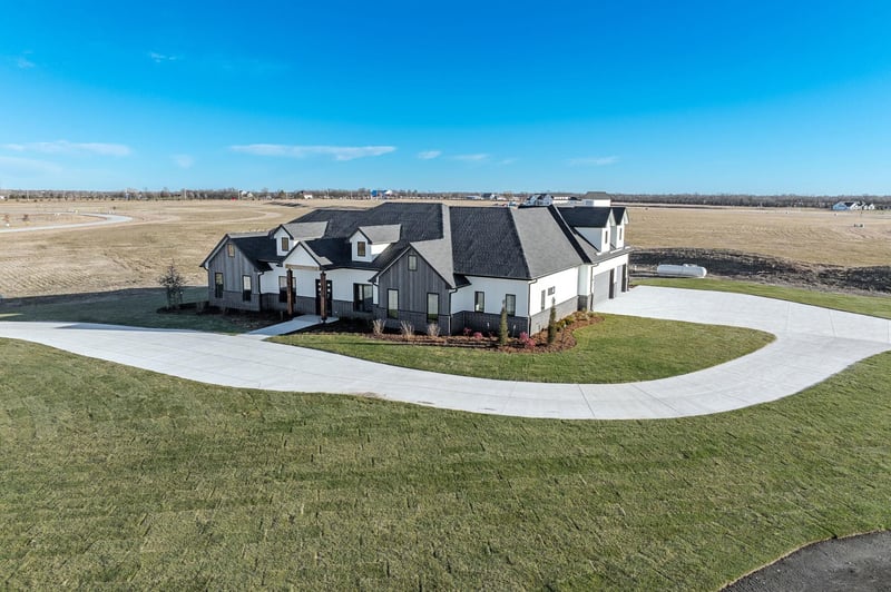 11270 Quail Creek Rd, Derby, KS 67037