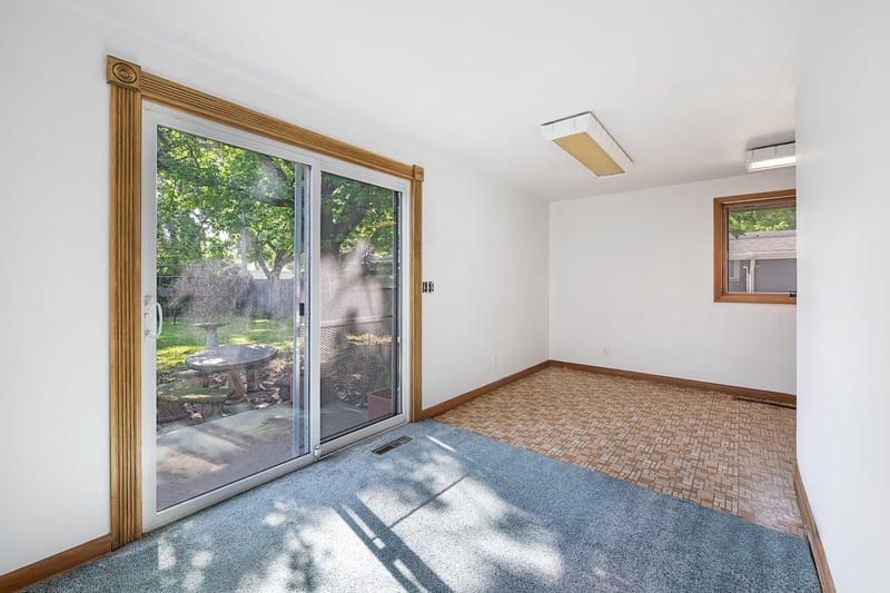 1820 N Mccomas Ave, Wichita, KS 67203-1421