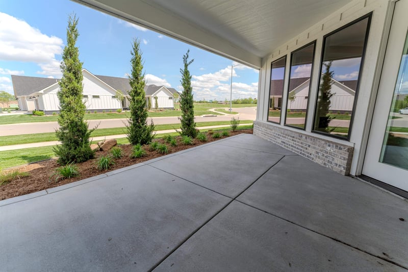 2718 Shearwater St, Wichita, KS 67204