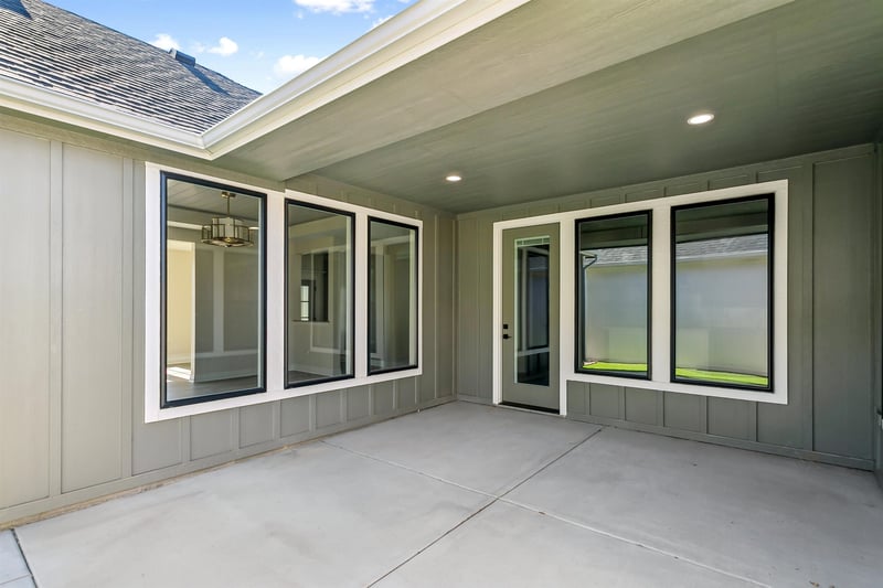 2722 Shearwater St, Wichita, KS 67204