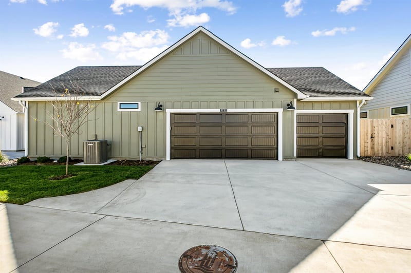 2722 Shearwater St, Wichita, KS 67204