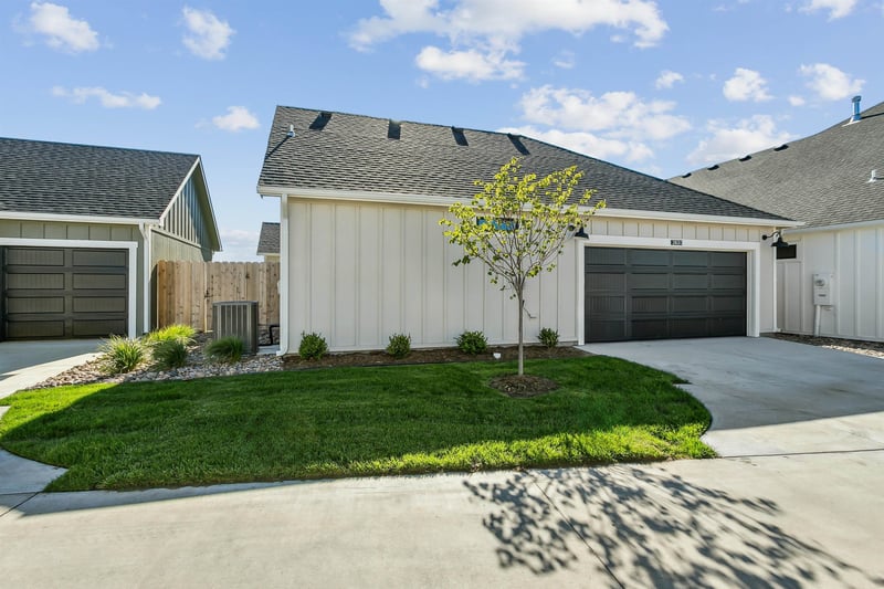 2830 Shearwater , Wichita, KS 67204
