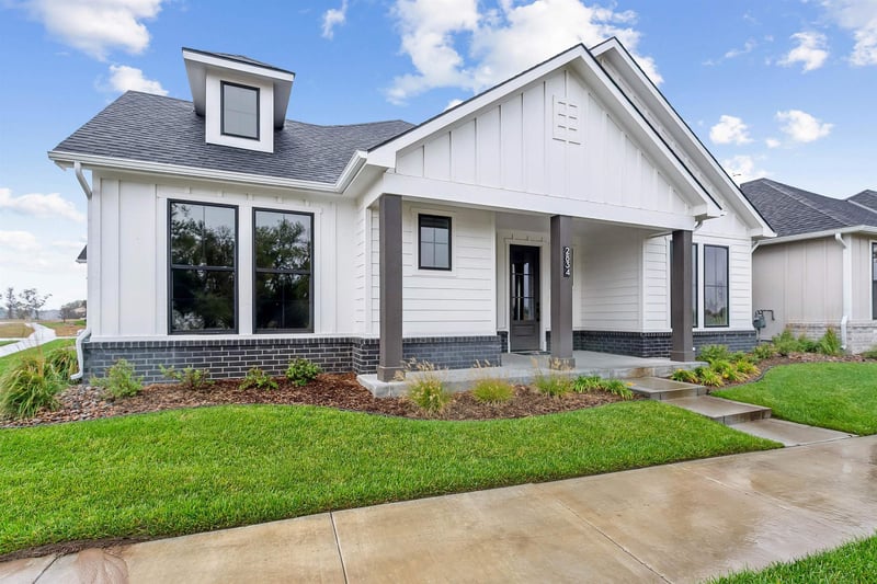 2834 Shearwater , Wichita, KS 67204
