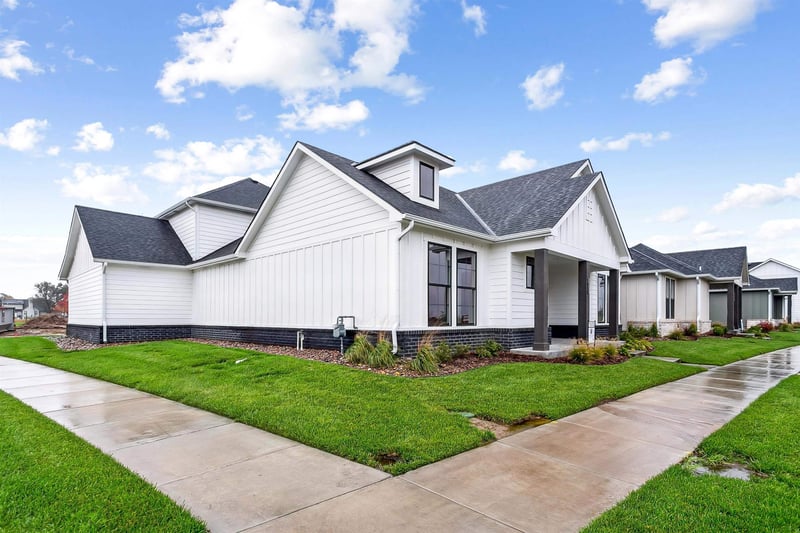 2834 Shearwater , Wichita, KS 67204