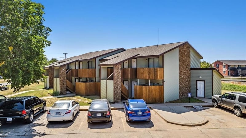 739 N Sheridan #111, Wichita, KS 67203