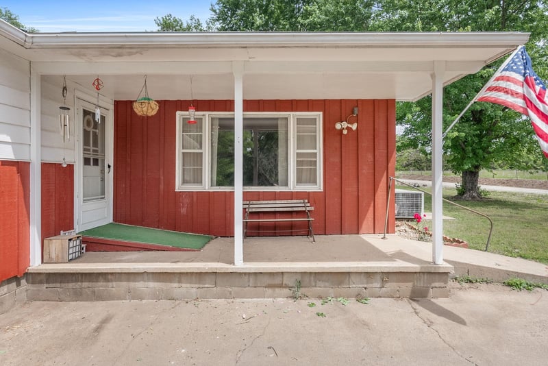 1003 N Olive St, Leon, KS 67074