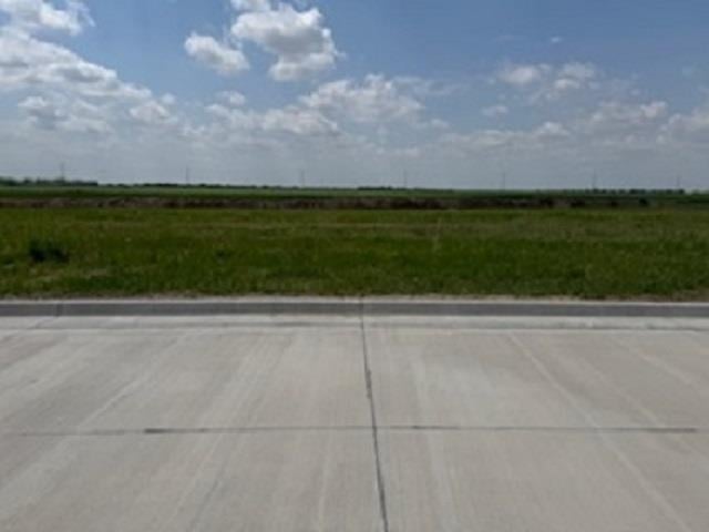 408 Morning Dew, Hesston, KS 67062