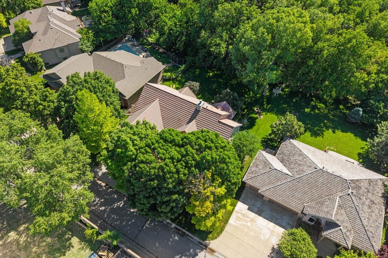6907 Garden Ridge Ct, Wichita, KS 67205