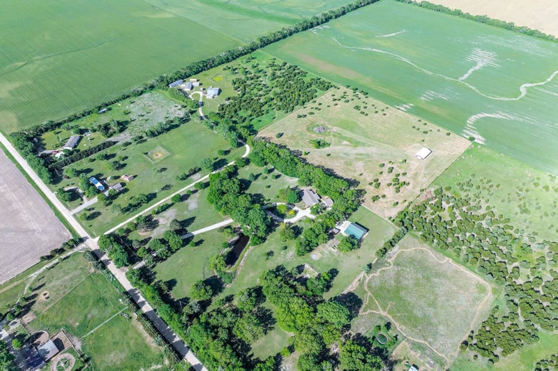 9919 N 159th St E, Benton, KS 67017