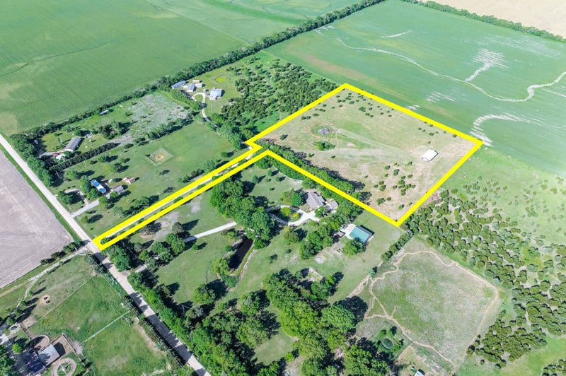9919 N 159th St E, Benton, KS 67017