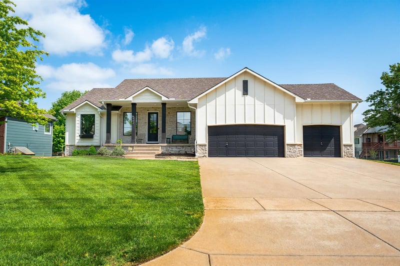 6502 W Warren Cir, Wichita, KS 67212
