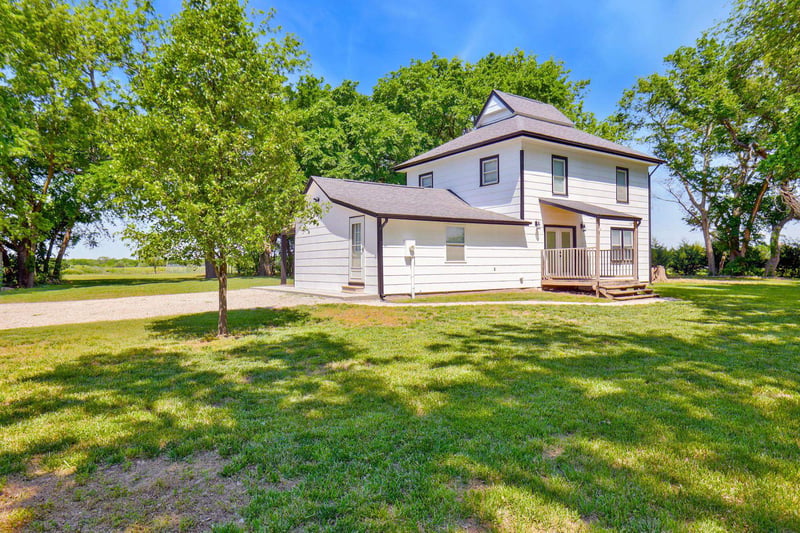 5429 SW Buffalo Rd, Towanda, KS 67144