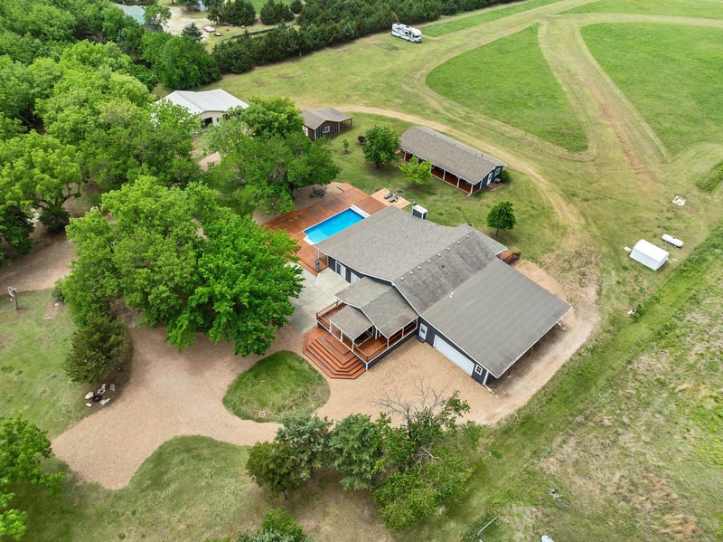 8139 Tawakoni, Augusta, KS 67010