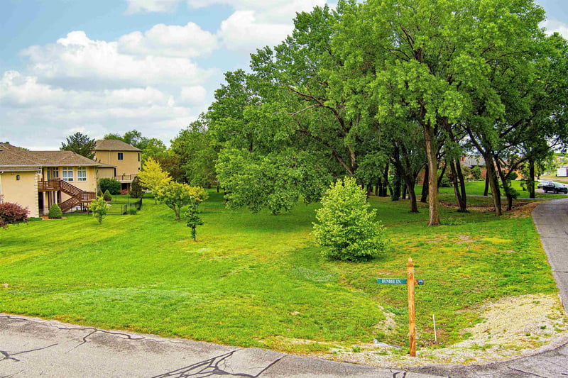 00000 Glencoe Cir, Salina, KS 67401