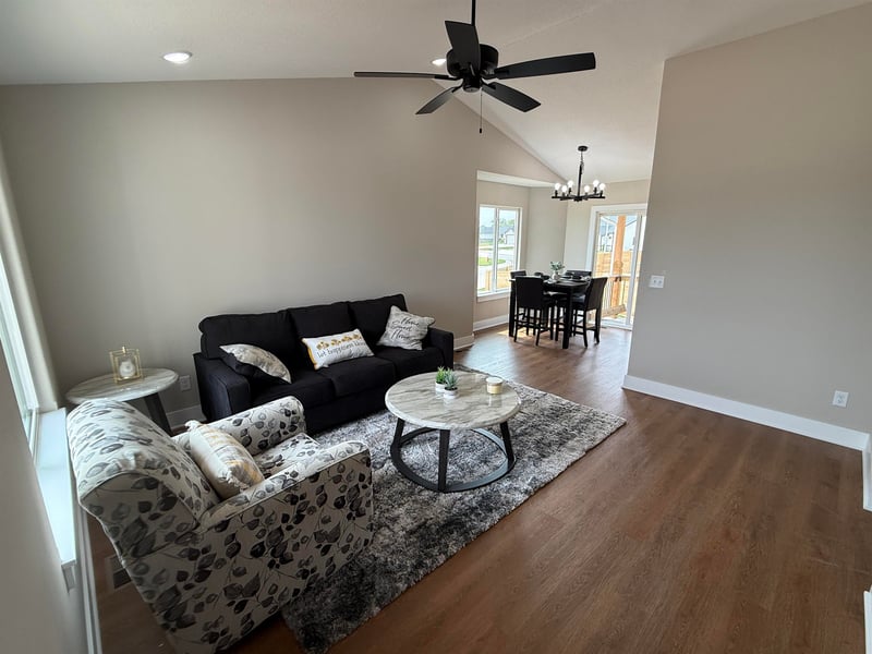 102 Poplar Ct, Goddard, KS 67052