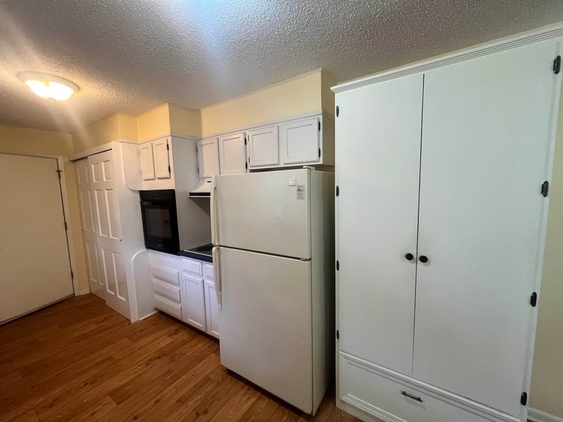 7 Prairie Ln, Marion, KS 66861