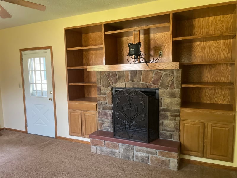 7 Prairie Ln, Marion, KS 66861