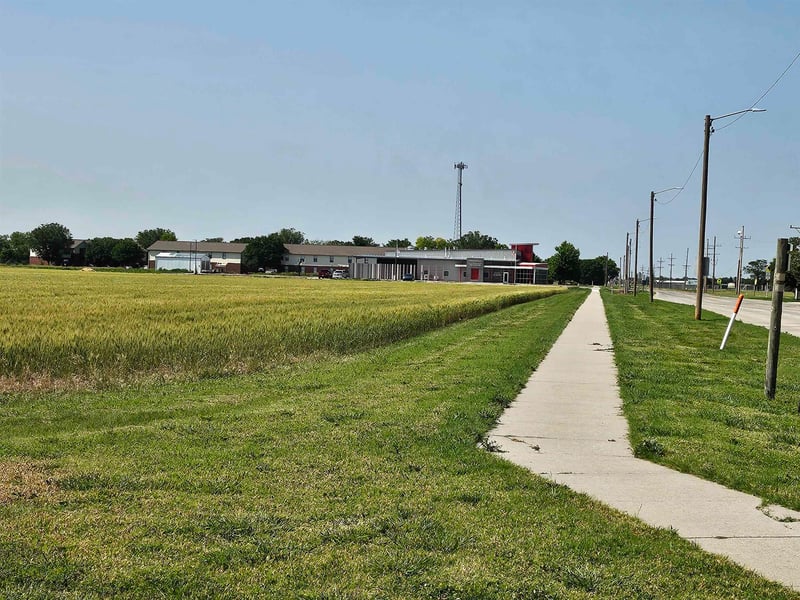 Main , Mcpherson, KS 67460