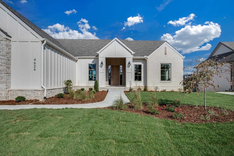 4624 N Ridge Port St, Wichita, KS 67205