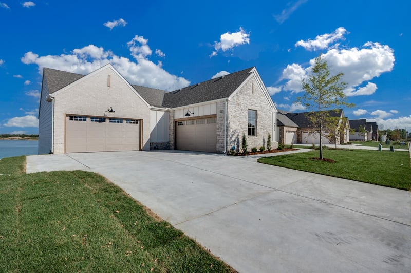 4624 N Ridge Port St, Wichita, KS 67205