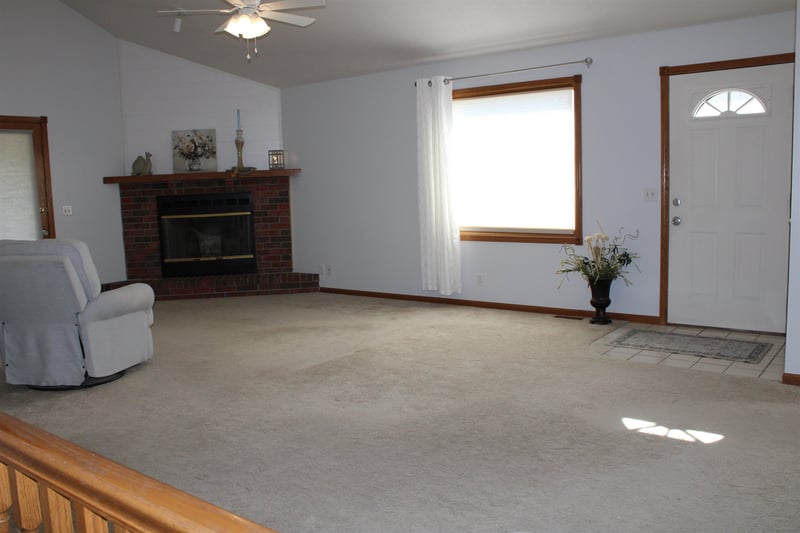 671 Georgetown Rd, Salina, KS 67401