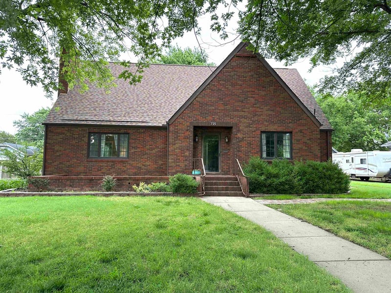 725 N Anthony Ave, Anthony, KS 67003