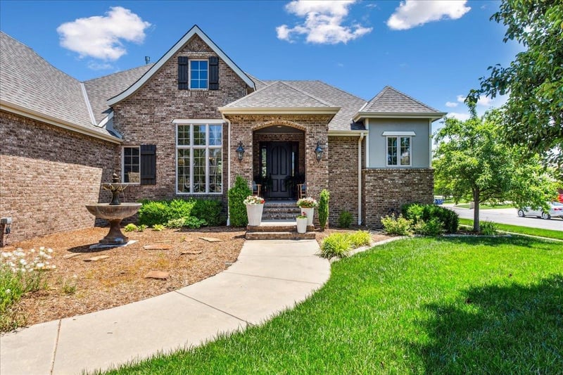2512 N Rosemont Ct, Wichita, KS 67228