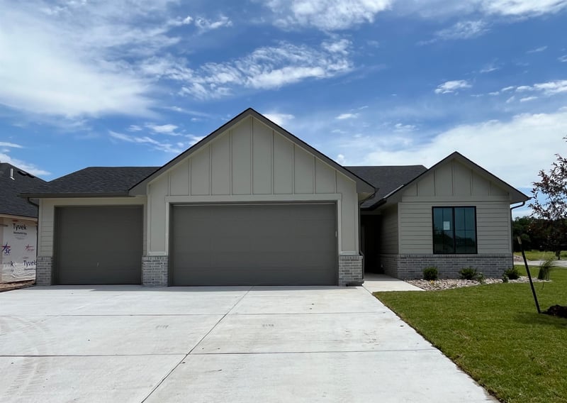1630 Forestview St, Wichita, KS 67235
