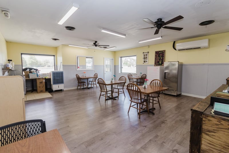 121 E 1st, Udall, KS 67146