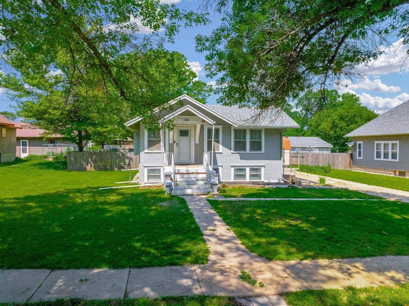 128 S Highland, Conway Springs, KS 67031
