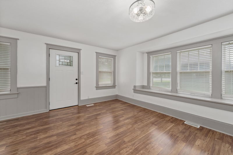 128 S Highland, Conway Springs, KS 67031