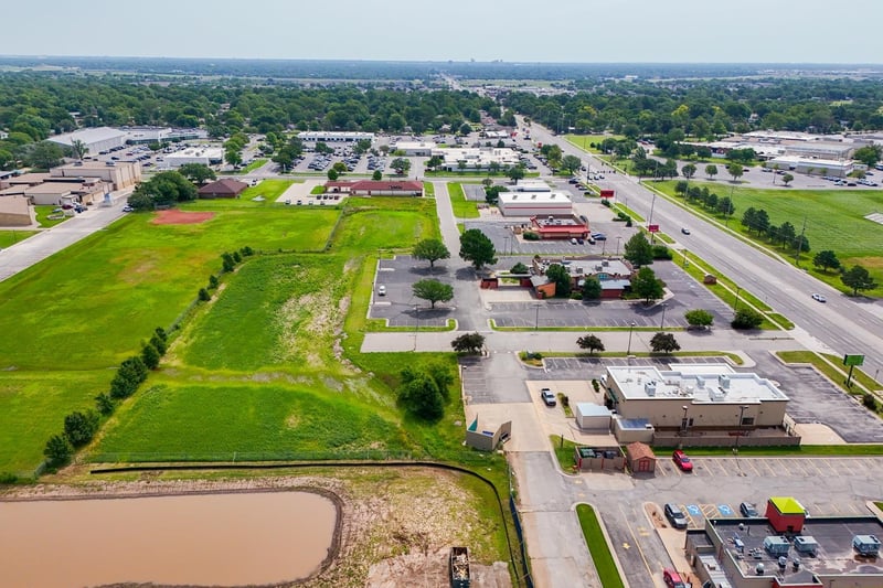 W Central Ave & N Tyler Rd, Wichita, KS 67212