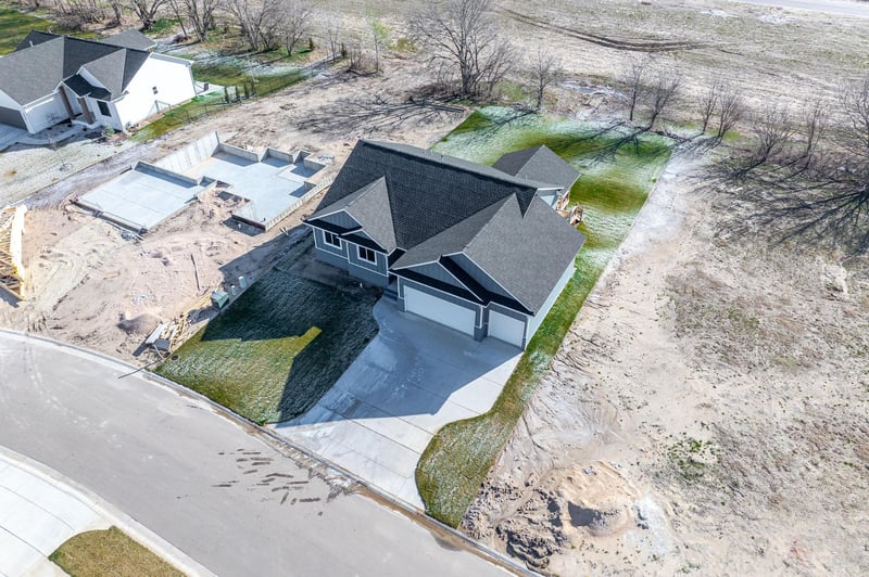 8424 Pebble St, Maize, KS 67101