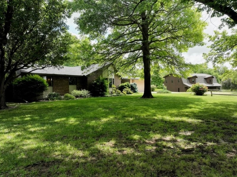 815 NW 4 Ave, Harper, KS 67058