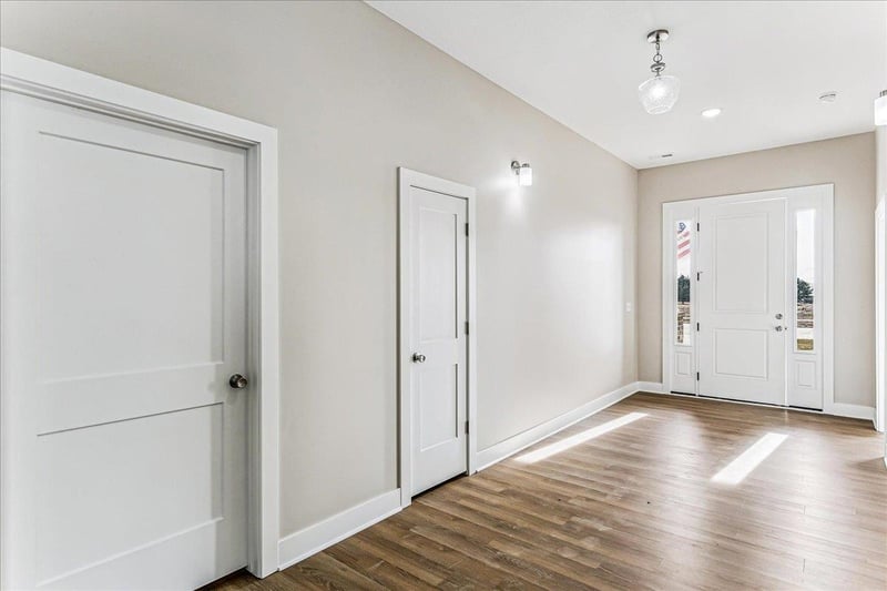1630 E Appleton St, Valley Center, KS 67147