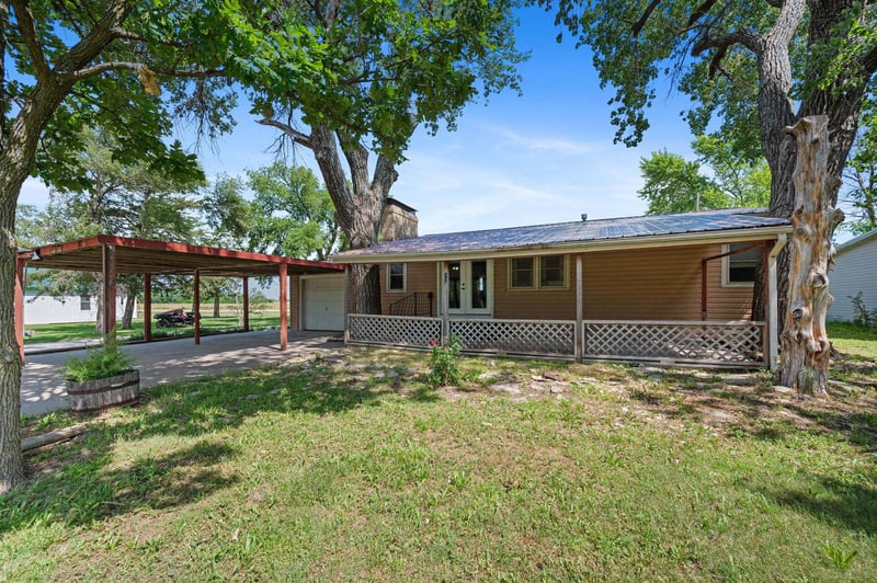 15337 NE 150th St #72, Cassoday, KS 66842
