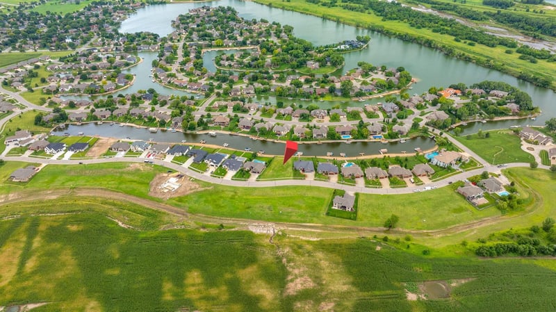 3301 Crystal Beach, Wichita, KS 67204