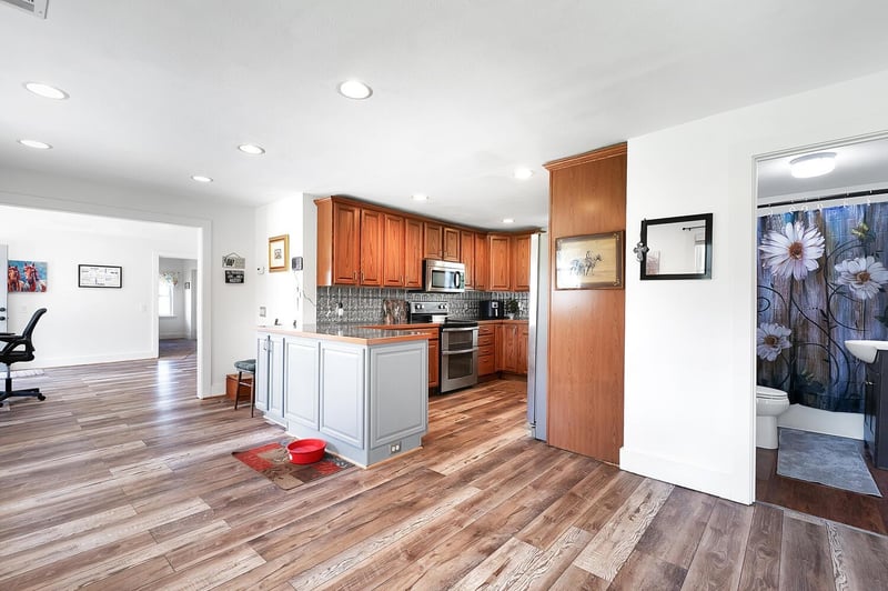 205 W Sunbarger, Cassoday, KS 66842