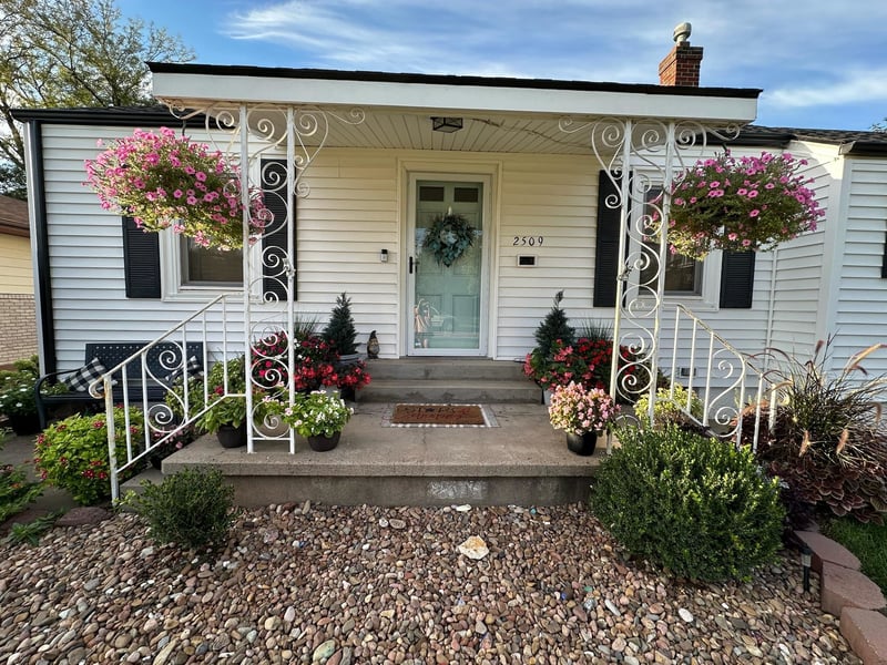 2509 Shawnee Dr, Great Bend, KS 67530