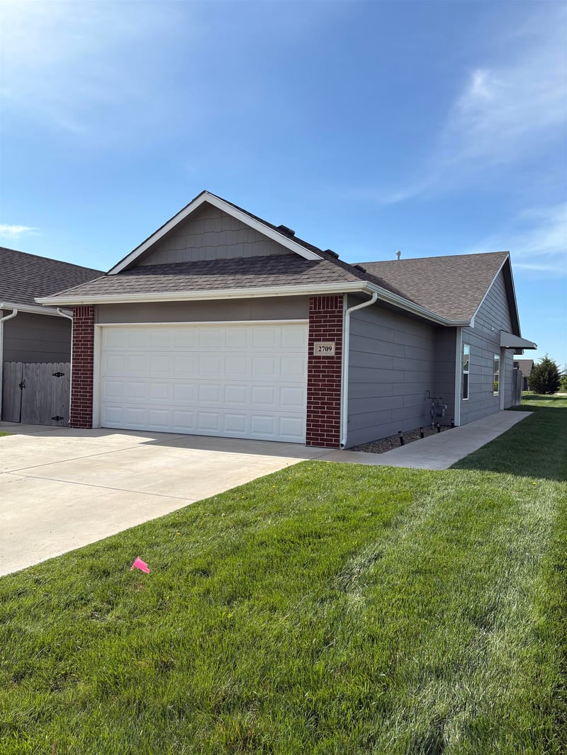 2707-2709 55th St N, Wichita, KS 67204