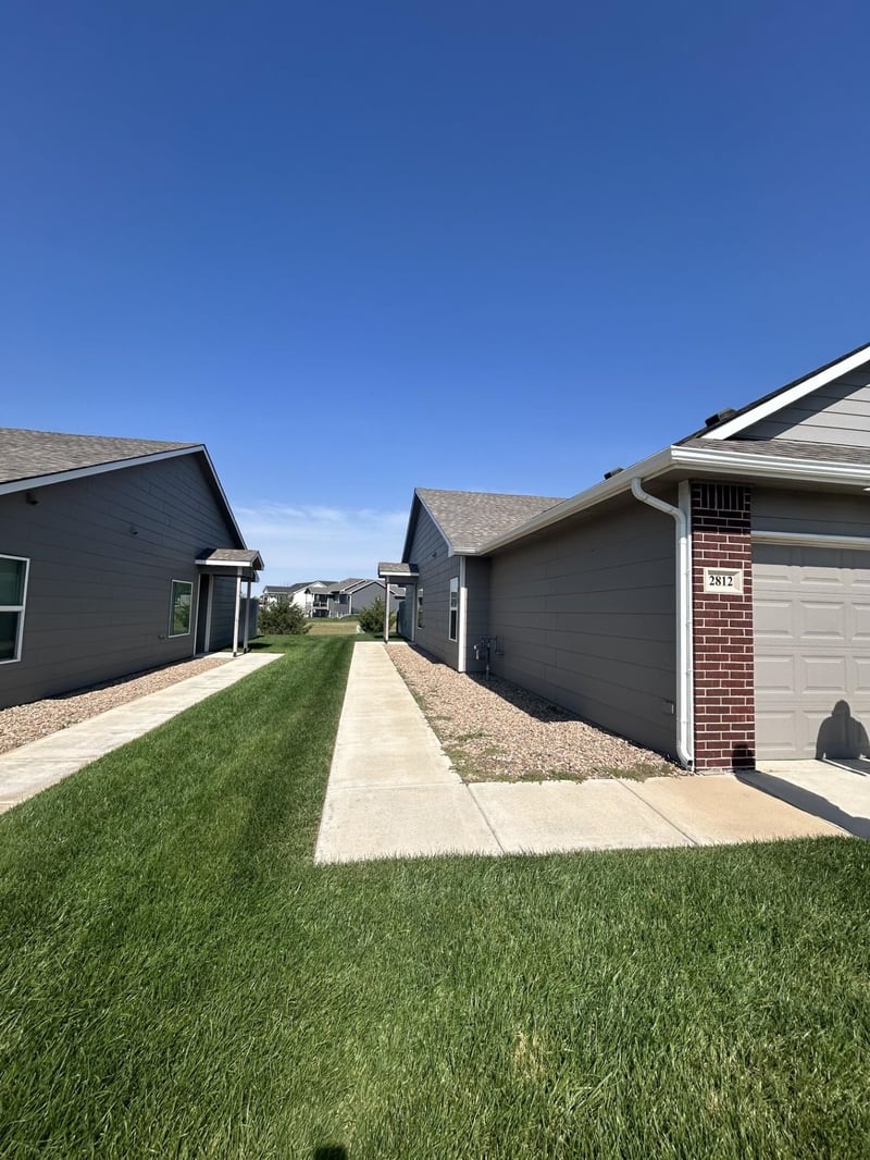 2611-2613 55th St N, Wichita, KS 67204
