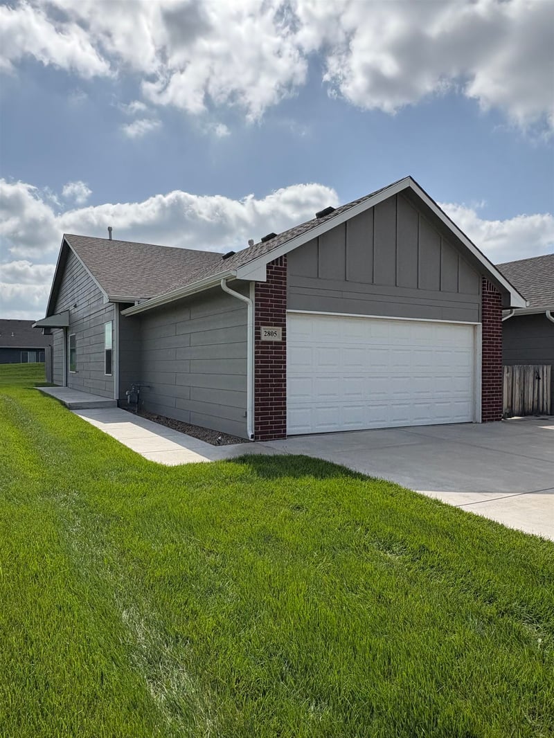 2605-2607 55th St N, Wichita, KS 67204