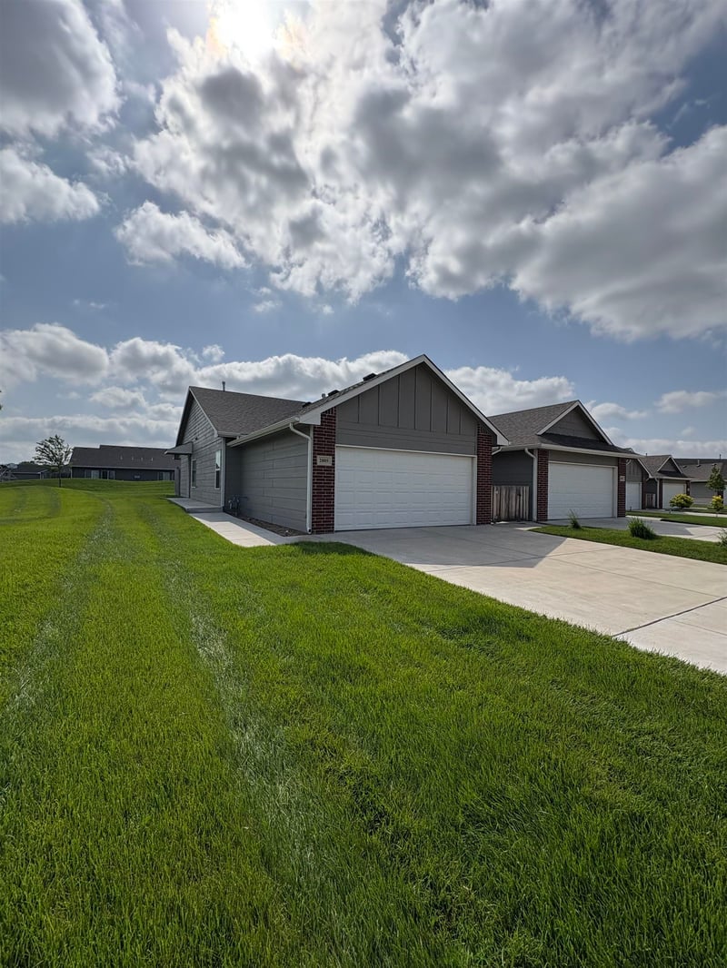 2605-2607 55th St N, Wichita, KS 67204