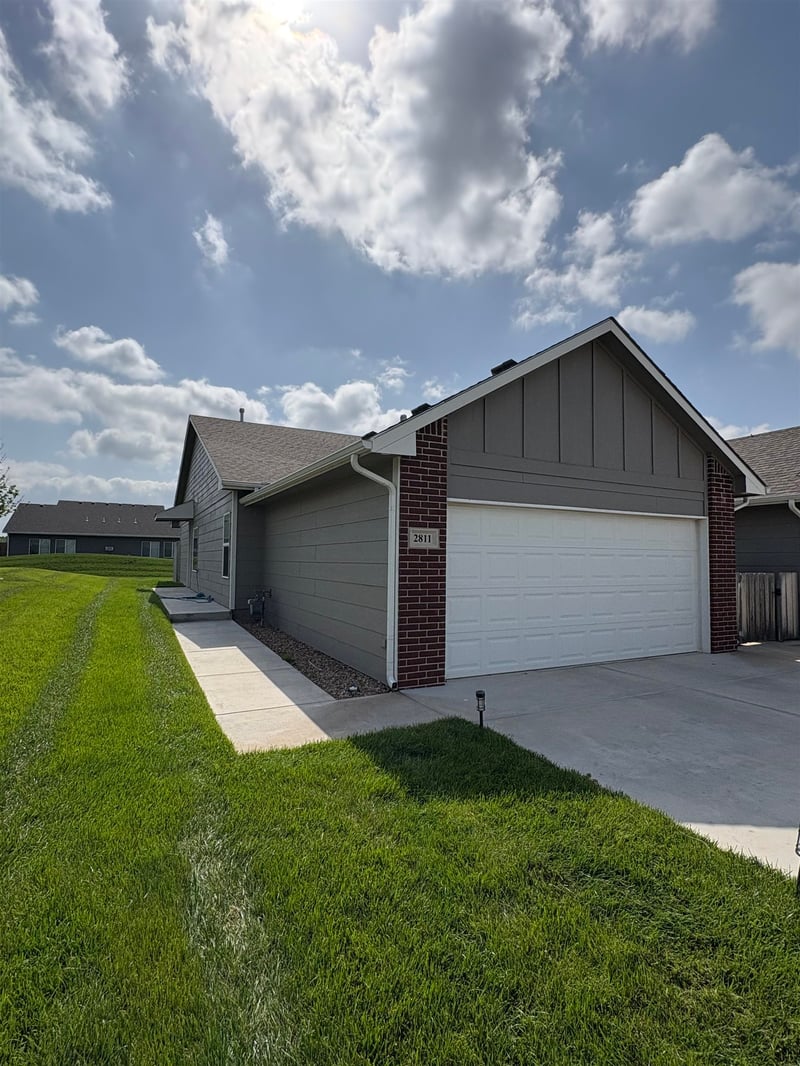 2515-2513 55th St N, Wichita, KS 67204