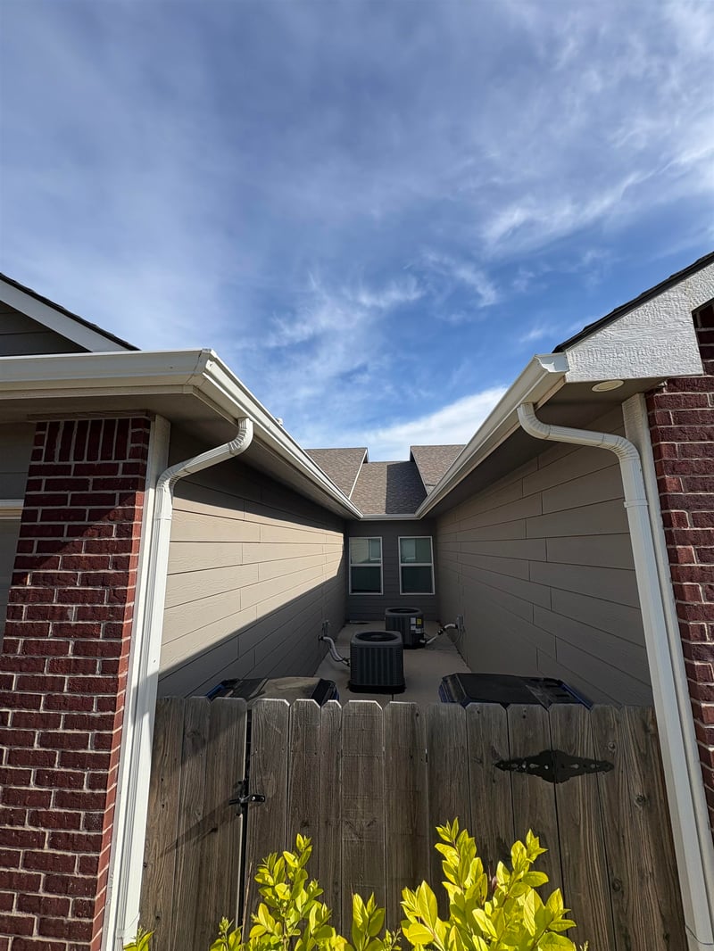 2509-2507 55th St N, Wichita, KS 67204