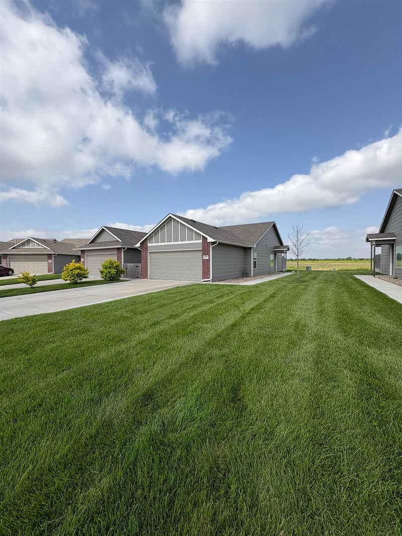2805-2807 55th Ct N, Wichita, KS 67204